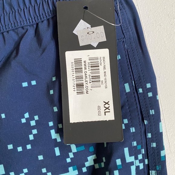 New mens XXL and XL Oakley Beach Pixel shorts - Picture 4 of 5